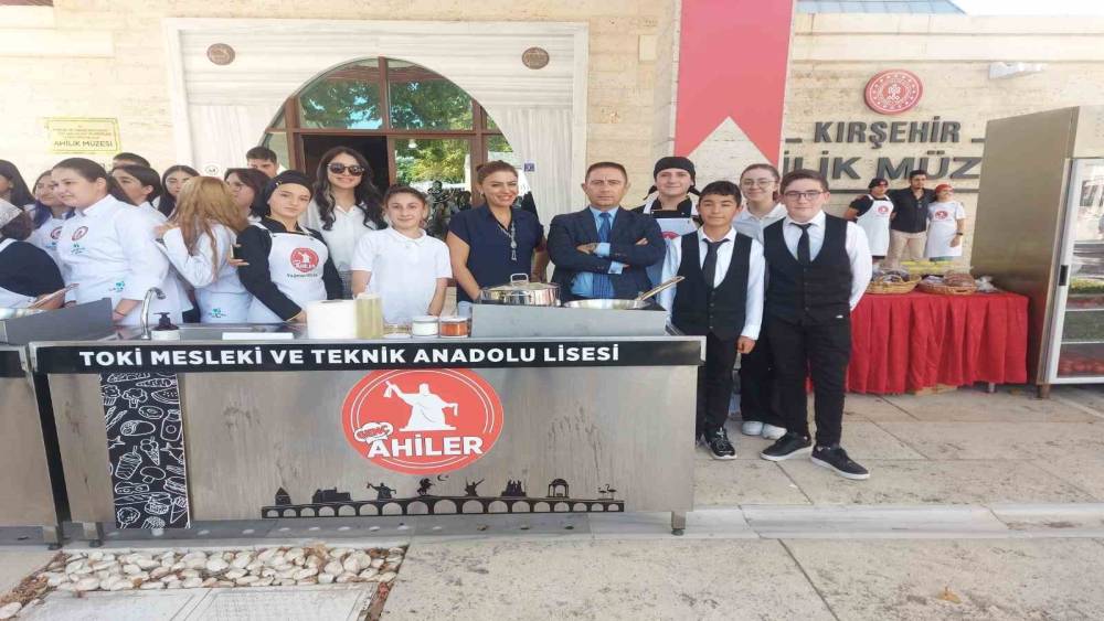 Kapadokya Mesleki ve Teknik Anadolu Lisesi, Genç Ahiler Yemek Yarışması’nda 3. oldu
