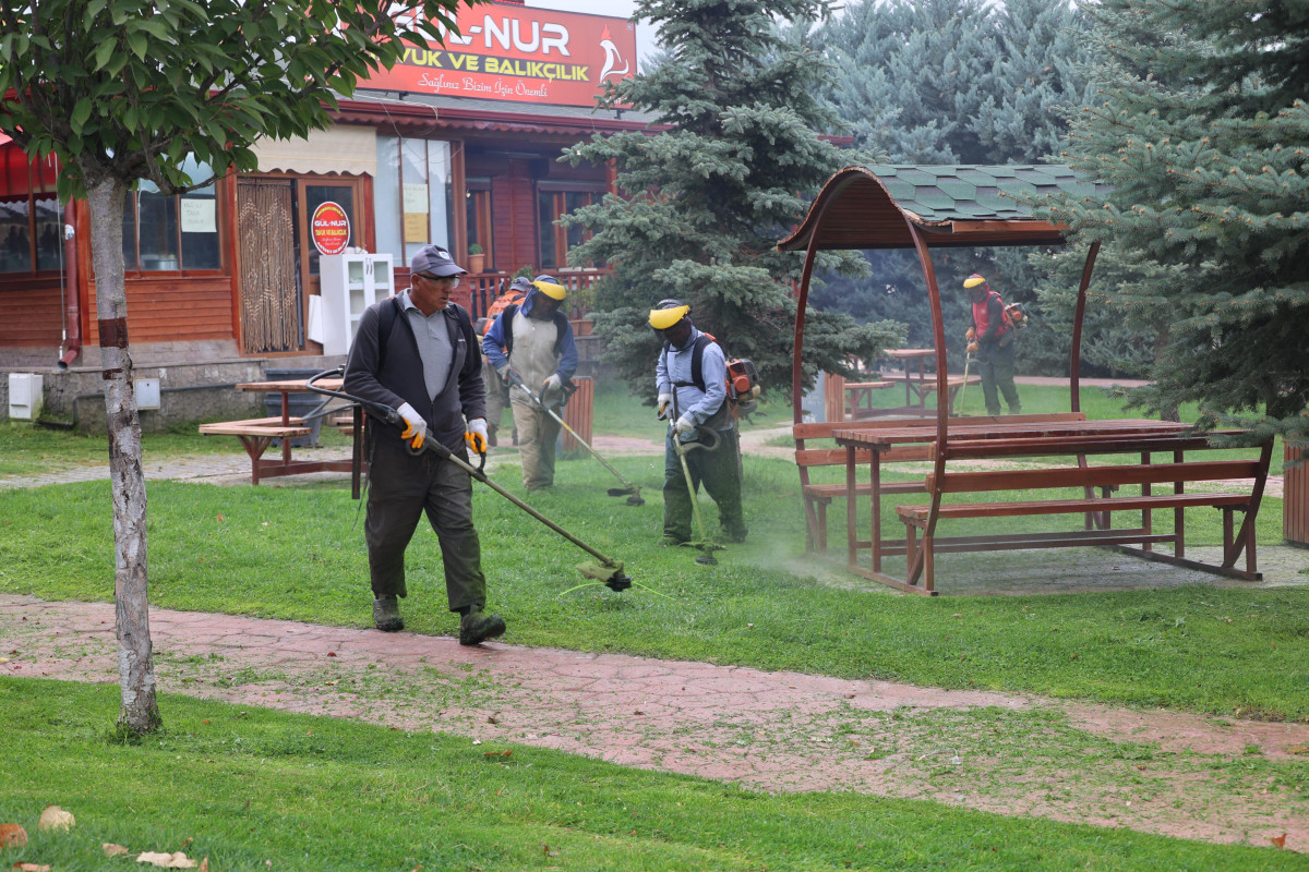 BEKDİK MAHALLESİ’NDE TEMİZLİK SEFERBERLİĞİ