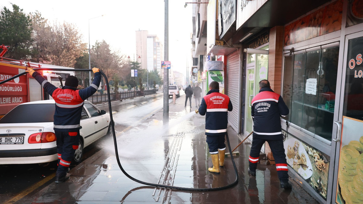 NEVŞEHİR BELEDİYESİNDEN TEMİZLİK HAREKATI 