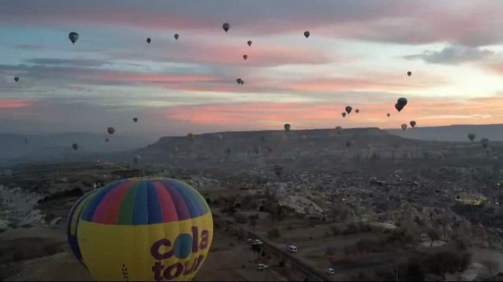 MESAJ VERMEK İÇİN BALONU SEÇTİLER 